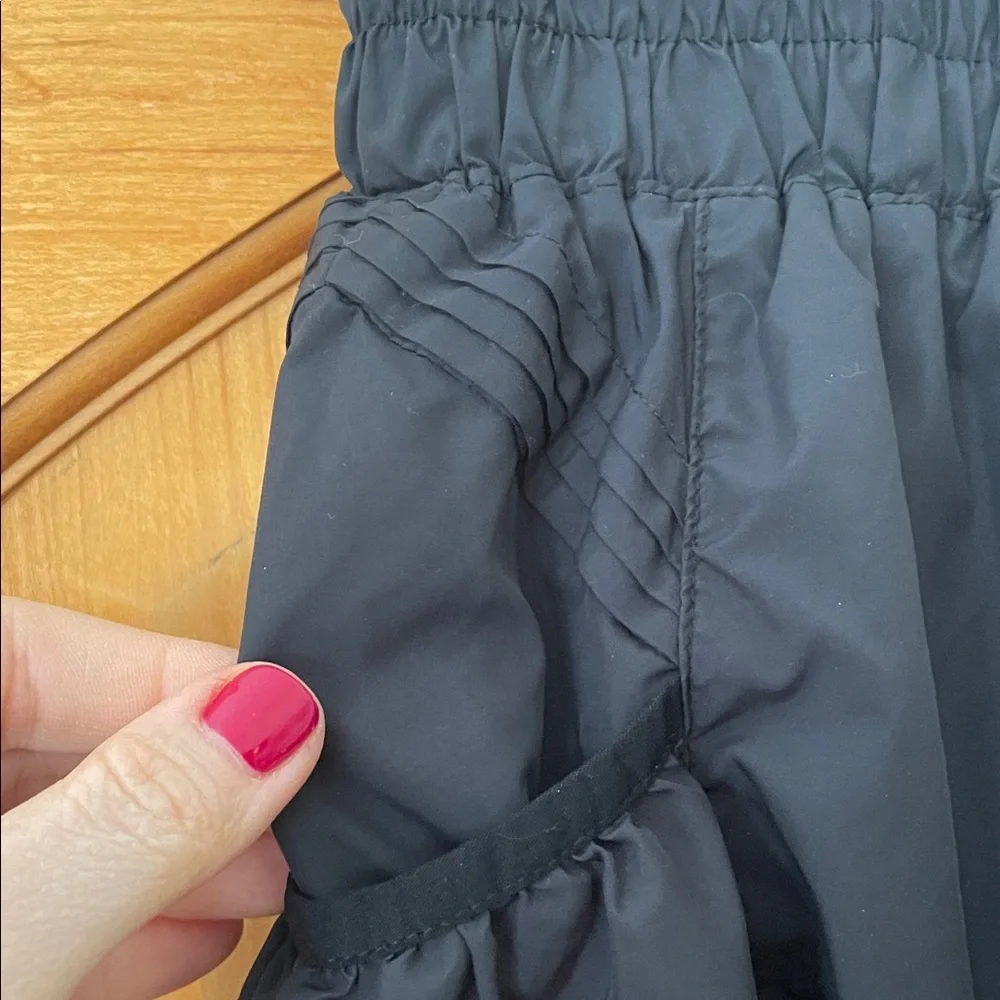 Free People Movement Black Women's Shorts Built In Panty Medium - Picture 6 of 10